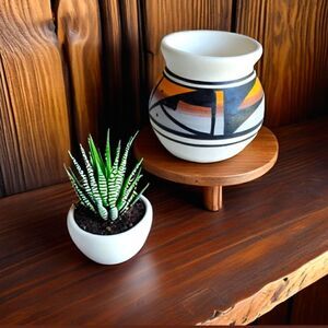 Vintage Native American Signed small Southwestern Pottery Vessel